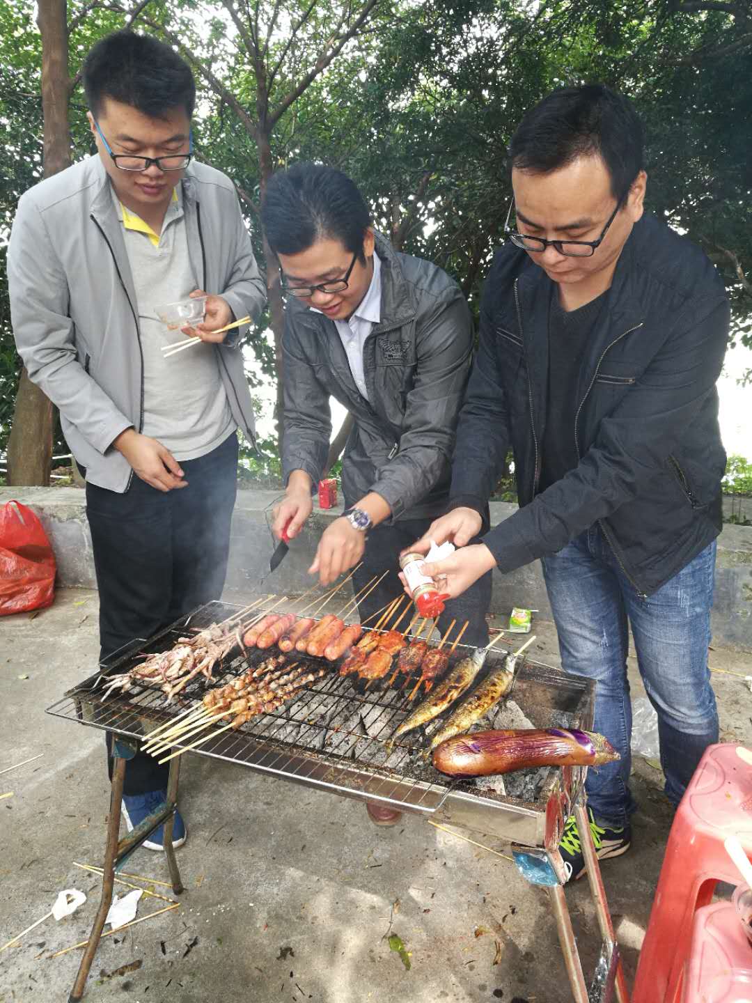 燒烤現(xiàn)場